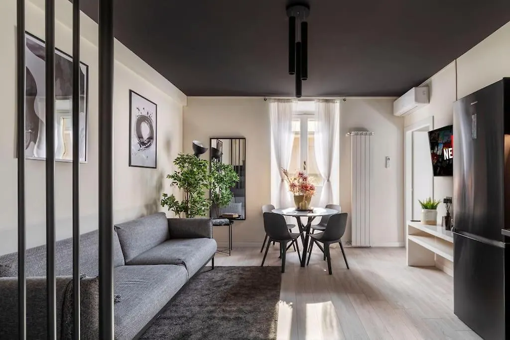Stupendo Duplex In Centro A Milano contacts